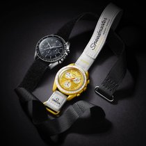 Swatch lanciert elf neue Armbänder für die MoonSwatch.