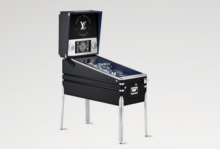 Luxe_Louis Vuitton Flipper.png
