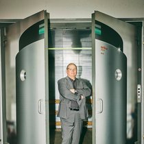 Michael Süss ist nicht unbedingt das, was man sich unter einem Standard-CEO vorstellt.