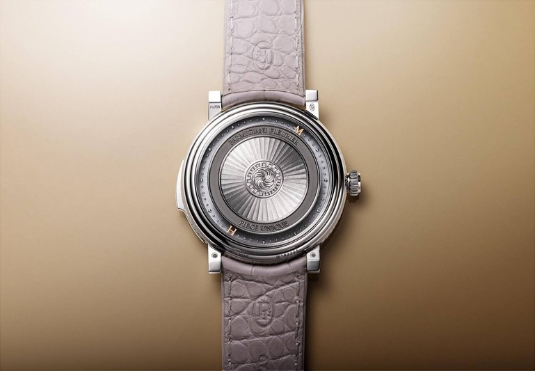 Die Rückseite der Uhr.