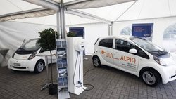 Stromtankstelle von Alpiq: Netz an Ladestationen gemeinsam ausbauen.  Keystone