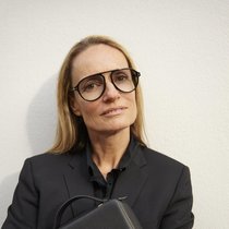 TINA LUTZ MORRIS Die ­Kosmopolitin gründete zwei Marken: Lutz & Patmos in New York und Lutz Morris in Mailand.