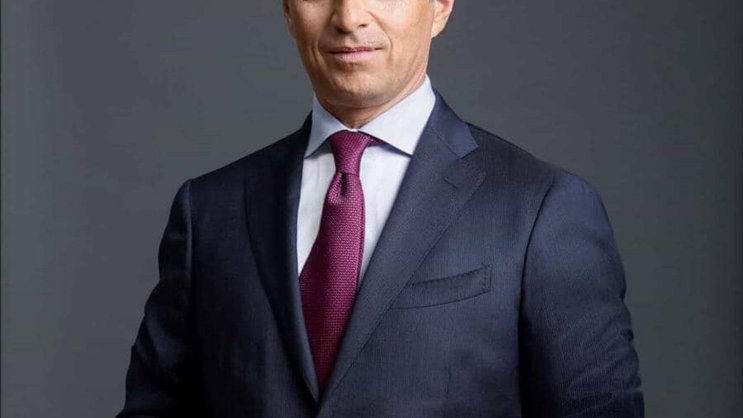 Jean-Frédéric Dufour plant eine massive Umstrukturierung in der Distribution.
