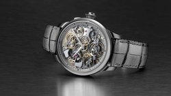 Die L.U.C Grand Strike ist eine hochkomplexe Uhr mit Minutenrepetition und Saphirglas-Tonfedern.