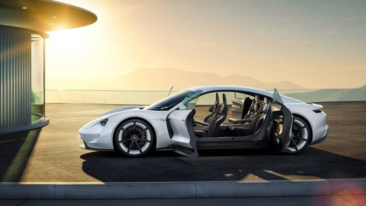 porsche06.jpg