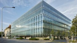 Prunkvoll: Der neue Sitz von Swiss Re in Zürich.