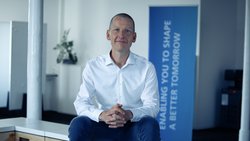 Augustin Friedel (40) ist Associated Partner bei der Management- und IT-Beratung MHP, die Ende August 2026 von Porsche an die indische TCS verkauft worden ist. 
