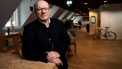 Der Berner Unternehmer und Start-up-Investor Jürg Schwarzenbach (66) ist an 40 Firmen beteiligt – auf einige traf er als Juror in der Gründershow «Die Höhle der Löwen».