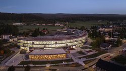L’Arc: 23’700 Quadratmeter für 700 Kunsthandwerker, Ingenieure und Uhrmacher.