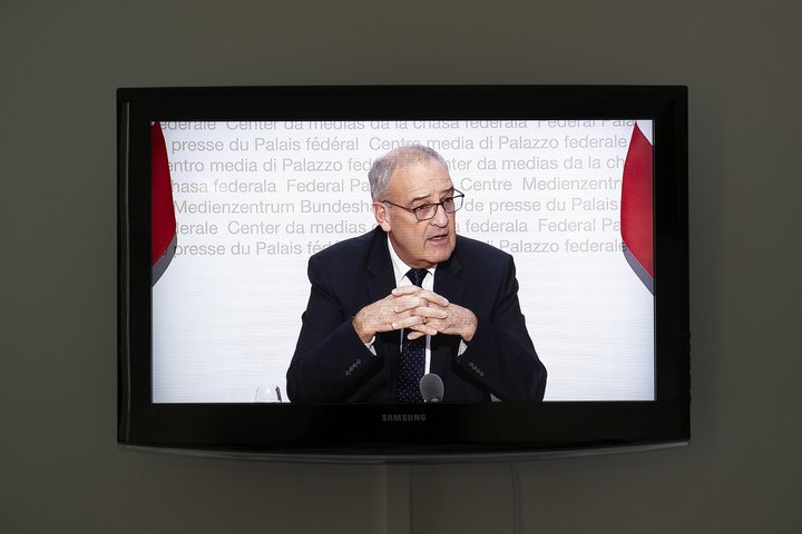 Hormis Guy Parmelin, seuls six autres présidents suisses ont annoncé leur démission en cours de mandat, depuis 1890. 