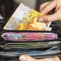 Wie viel Lohn landet im Portemonnaie? Die Lohnstrukturerhebung 2024 liefert neue Zahlen.