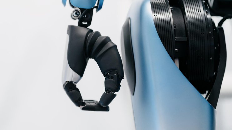 Die im Jahr 2024 gegründete Stiftung hat bislang rund 10 humanoide Roboter eingesetzt.