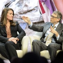 Melinda und Bill Gates: Gemeinsame Stiftung ist bei Sika engagiert.   Keystone