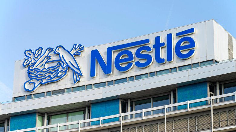 Nestlé-Logo auf der Niederlassung in Frankfurt.