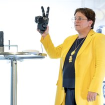 Magdalena Martullo Blocher: Die Ems-Chefin und ihre beiden Schwestern Muriel und Rahel Blocher erhalten insgesamt 305,2 Millionen Franken an Dividenden.