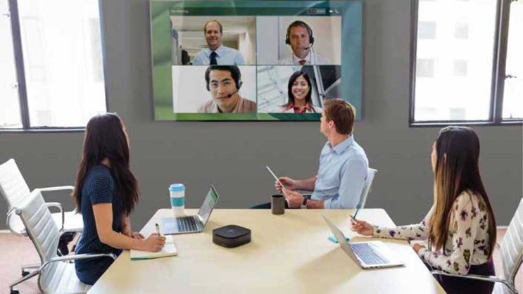 Der Mini-PC «Elite Slice for Meeting Rooms» und das Notebook «Elitebook Folio» von HP machen das mobile Arbeiten zum Genuss.