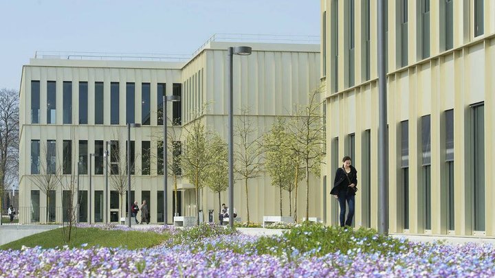 10_hec_paris.jpg