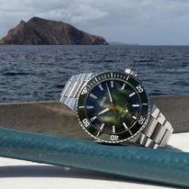 Wichtiges Ökosystem und ein stark gefährdetes Unterwasserparadies – Oris widmet den Kelpwäldern ein Sondermodell mit speziellem Zifferblatt (hier vor Anacapa Island, Kalifornien).