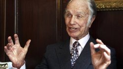 Gibt den Ton an: Ehrenpräsident Hans Vontobel.  Keystone