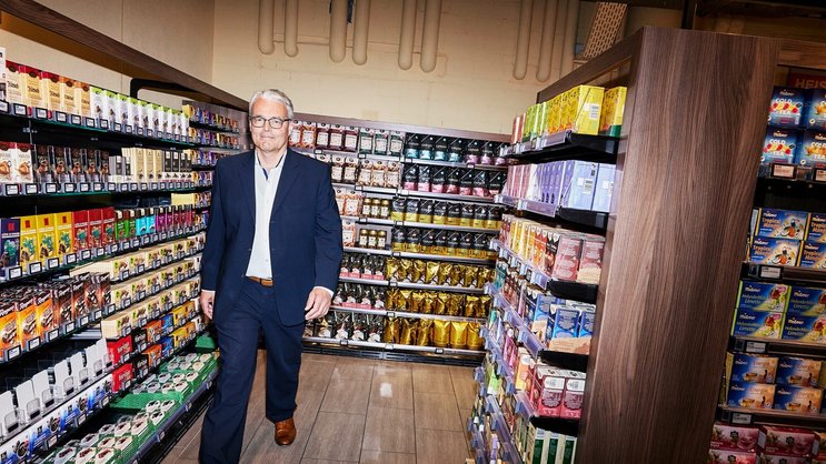 Superdruck: Peter Diethelm, Chef der Migros Supermarkt AG, streicht 150 Stellen.