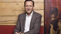 Der bestbezahlte VRP der Welt: Daniel Vasella von Novartis. (Bild: Keystone)
