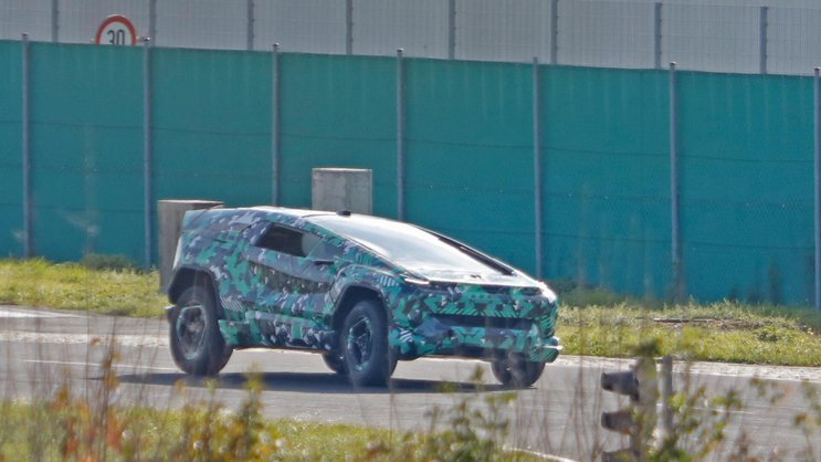 Der Erlkönig des Ceer-Motors-Modells spaltet die Designwelt.