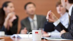 Adecco: Arbeitnehmer müssen sich kontinuierlich weiterbilden. Keystone