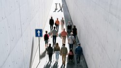 Einmal Rente, immer Rente: Hat man die Zusprache erhalten, ist die Invalidenversicherung trotz der Eingliederungsmaxime für die Allermeisten noch immer eine Einbahnstrasse.