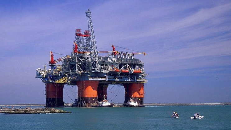 Am Boden: Alleine in den USA stellten mehr als 400 Bohrinseln den Betrieb ein.Keystone