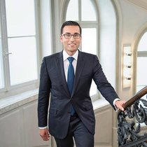 Der gelernte Wirtschaftsprüfer und ehemalige Berater Iqbal Khan hat bei der Grossbank eine Blitzkarriere hingelegt.