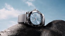 Longines lanciert neue HydroConquest-Modelle mit Milanese-Armband. Die eleganten Metallgeflecht-Bänder bieten höchsten Tragekomfort und einen technischen Look.