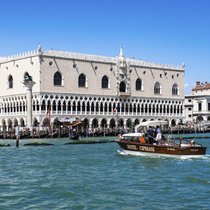 Venedig ist einer der beliebtsten Touristen-Hotspots in Italien.