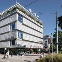 Unter Franco Savastano positionierte sich Globus (im Bild die Flaggschiff-Filiale an der Zürcher Bahnhofstrasse) neu als Luxushaus.