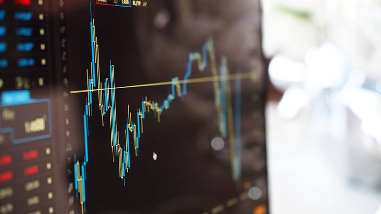 Aktien: Einige Titel wollen mit besonders hohen Ausschüttungen aufwarten. Pexels