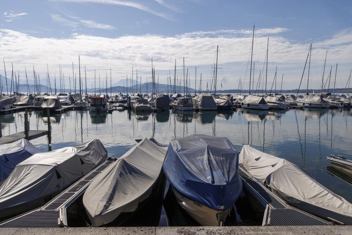 Foto: Sven Thomann, 30.9.2026, Zug (ZG): Bootshafen Zug am Zugersee. SymbolbildRMS