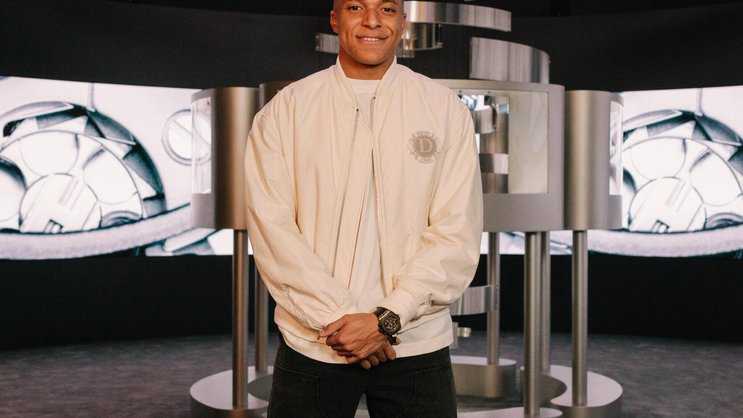 Mbappé ist jetzt nicht nur Markenbotschafter, wie für Hublot, sondern auch Investor bei Wristcheck.