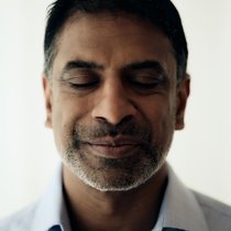 Vas Narasimhan geht durch die wohl schwierigste Zeit seiner Karriere.