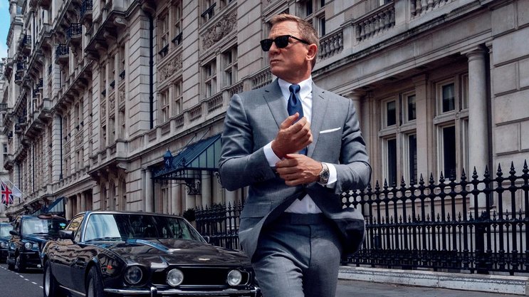 Neben Daniel Craig der zweite Star: Omega-Uhren gehören zum Repertoire der James-Bond-Filme – und können auch mal eine Sprengladung zünden.