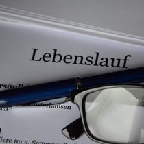 Bewerben: Das Resumé ist der erste Schritt zum neuen Job.Pixabay