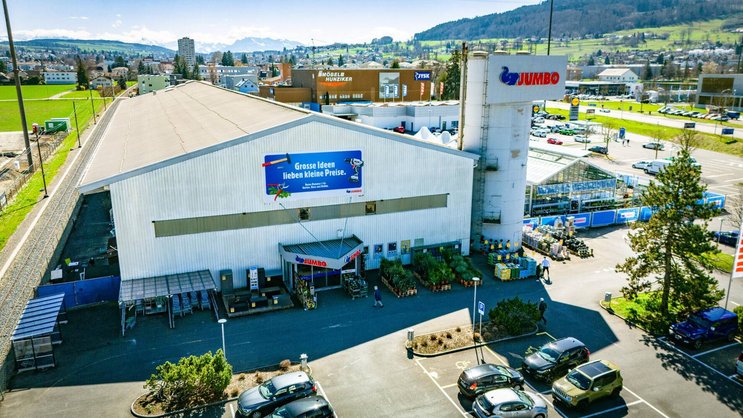 Jumbo: Die Coop-Tochter ist nach einer Übernahme die Nummer eins der Branche in der Schweiz. Die Integration ist abgeschlossen. Nun ist man bereit für Wachstum.