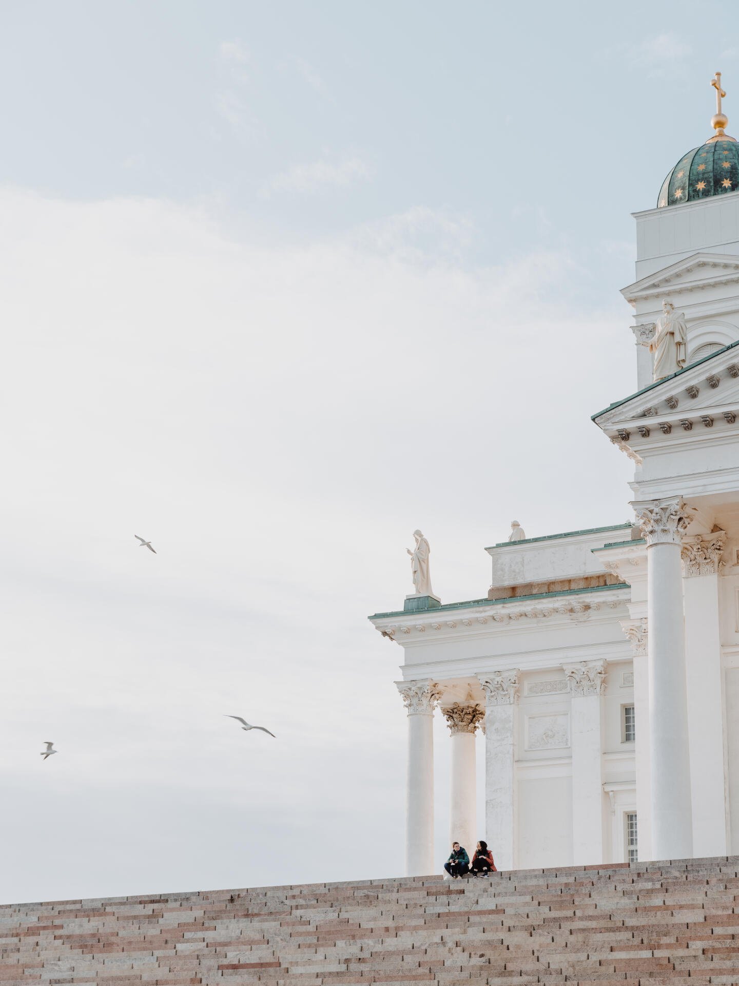 Helsinki Cathedral-TM-2022-SUITCASE-Helsinki-11.jpg