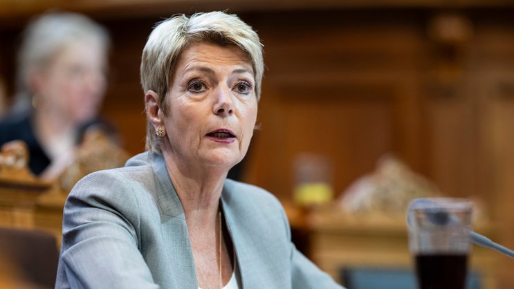 Finanzministerin Karin Keller-­Sutter hält sich in Sachen Standortförderung zurück.