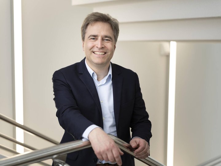 Helvetia-Chef Fabian Rupprecht übernimmt nach der ­Fusion mit der Baloise offiziell das Steuer des neuen Konzerns.