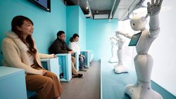 Roboter: Japan zeigt heute schon die Arbeitswelt von morgen.  Keystone