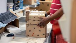 Immer mehr Päckli, aber auch immer mehr Verluste: Galaxus muss sich den angestrebten Markterfolg in Deutschland teuer erkaufen.