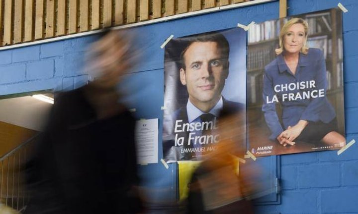 macron_4.jpg