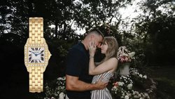 Für Cartier wertvolles Verlobungsbild: Taylor Swift gibt auf Instagram ihre Verlobung mit Travis Kelce bekannt. Und trägt dabei eine Uhr von Cartier.