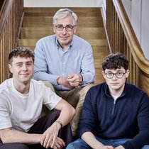 Die Gründer des Zürcher KI-Start-ups Turiq: Ryan Fuchs, Klaus Wellershoff und Boris Kantor (v.l.n.r.).