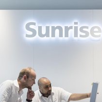 Kahlschlag bei Sunrise: Das Telekom-Unternehmen will bis zu 450 Stellen streichen.
