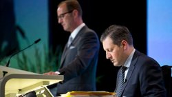Präsident Sauter (l.) und CEO Collardi: Das Geld für weitere Übernahmen wird knapp. Keystone